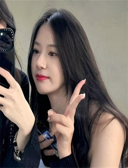 表演艺术解析：妻子的内情的场景的搭建工艺与视觉冲击 感受表演的情感力量